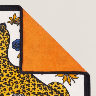 Beach towels and bath accessories | Hermès Canada